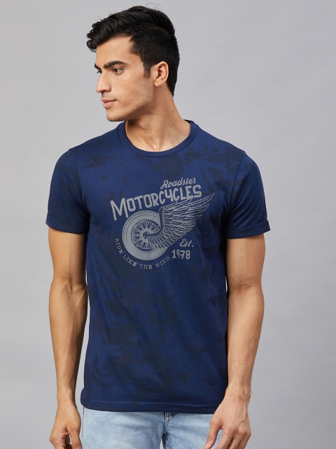

Roadster Men Navy Blue and Grey Printed Round Neck Pure Cotton T-shirt