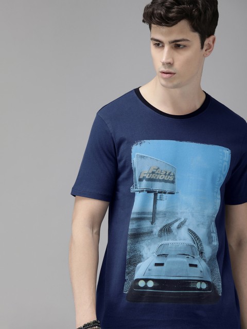 

Roadster Men Blue Graphic Printed Round Neck T-shirt