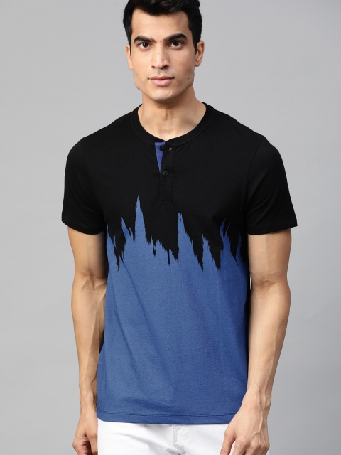 

Roadster Men Blue Black Colourblocked Mandarin Collar Pure Cotton T-shirt