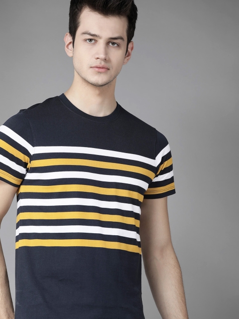 

Roadster Men Navy Blue & White Striped Round Neck T-shirt