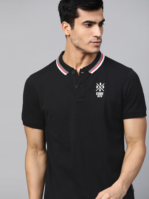 

Roadster Men Black Solid Polo Collar T-shirt