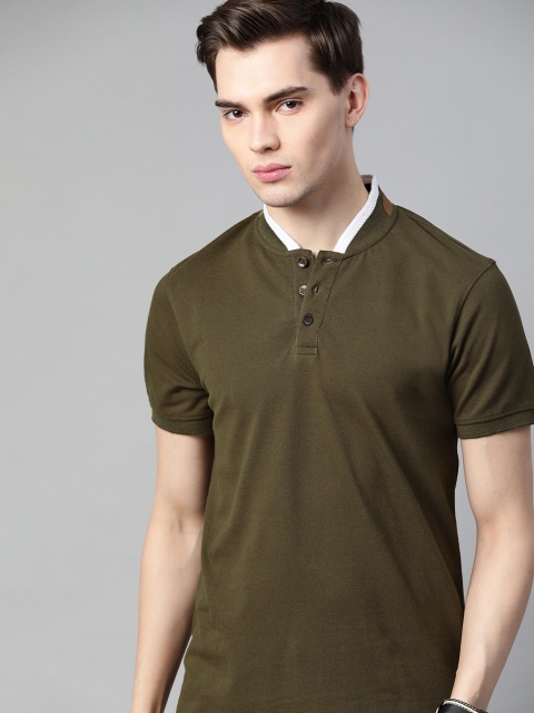 

Roadster Men Olive Green Solid Pure Cotton Stand Collar Pure Cotton T-shirt