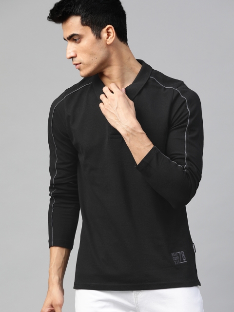 

Roadster Men Black Solid Polo Collar T-shirt