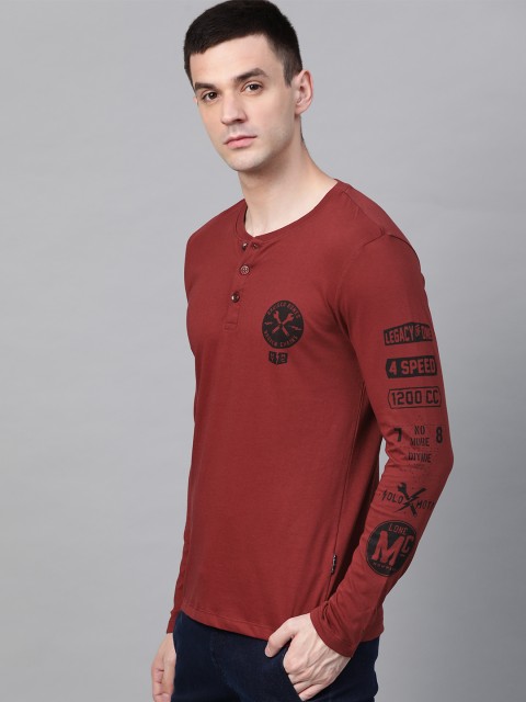 

Roadster Men Maroon Printed Detail Henley Neck T-shirt