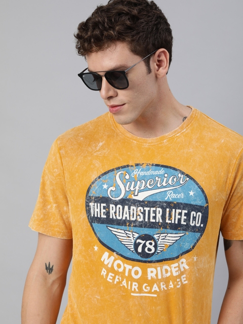 

Roadster Men Orange Printed Round Neck T-shirt