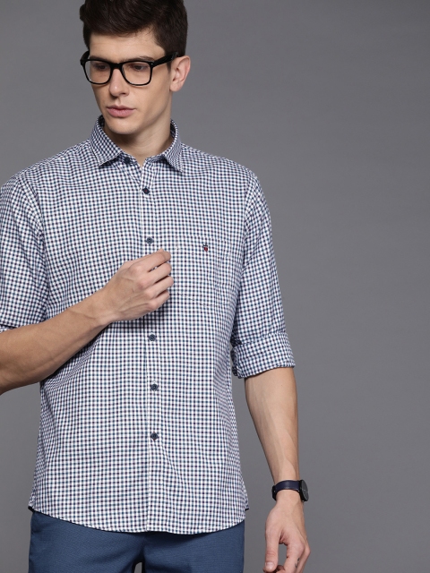 

Louis Philippe Sport Men Teal Blue & White Slim Fit Checked Casual Shirt