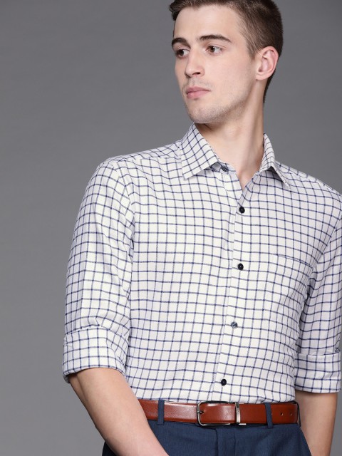 

Louis Philippe Men White & Blue Classic Fit Checked Formal Shirt