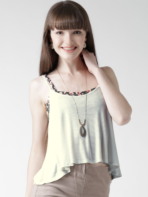 

FOREVER 21 Off-White Flared Top