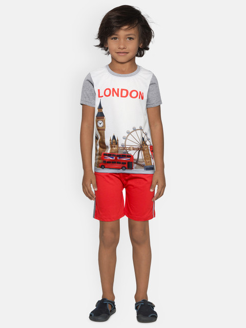 

Eteenz Boys White & Red Printed T-shirt with Shorts