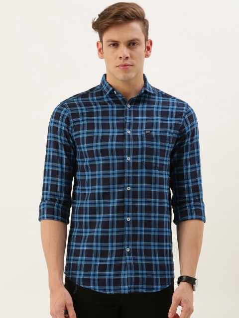 

The Indian Garage Co Men Navy Blue Slim Fit Checked Casual Shirt