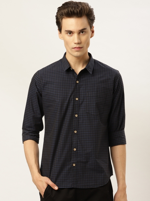 

GHPC Men Navy Blue & Black Comfort Slim Fit Checked Casual Shirt