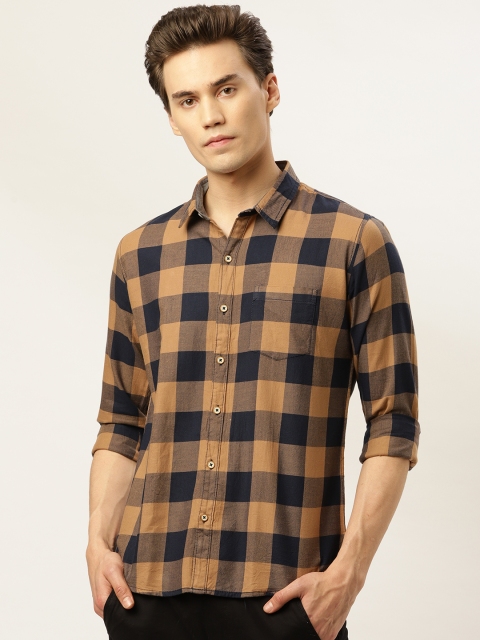 

GHPC Men Brown & Navy Blue Comfort Slim Fit Checked Casual Shirt