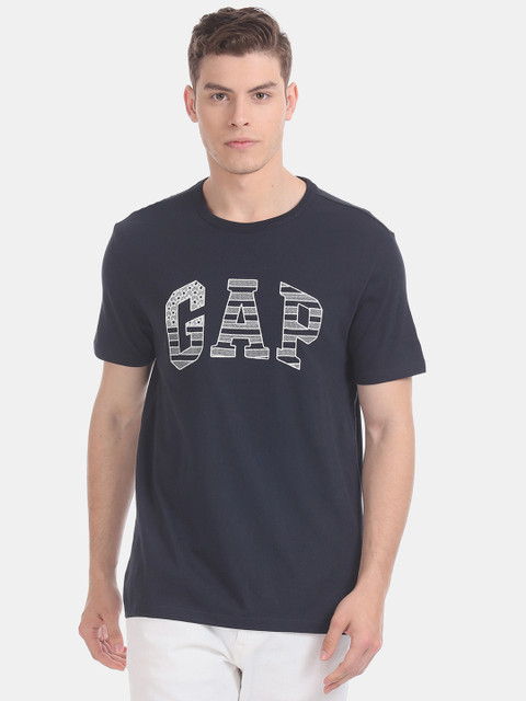 

GAP Men Navy Blue Solid Round Neck T-shirt