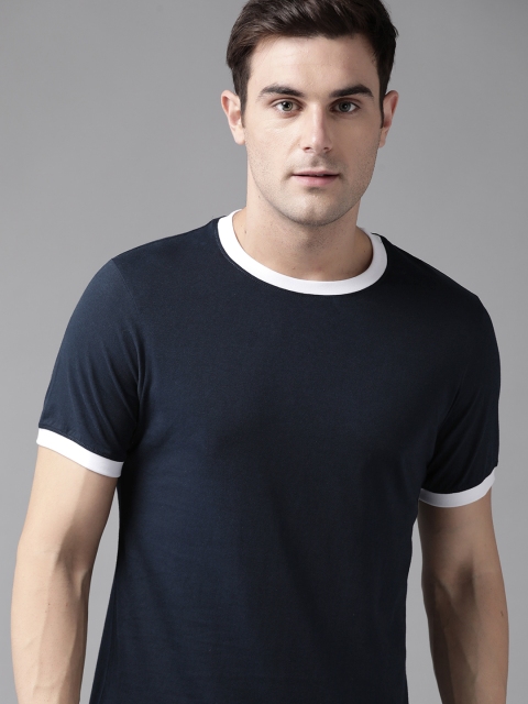 

Roadster Men Navy Blue Solid Round Neck Pure Cotton T-shirt
