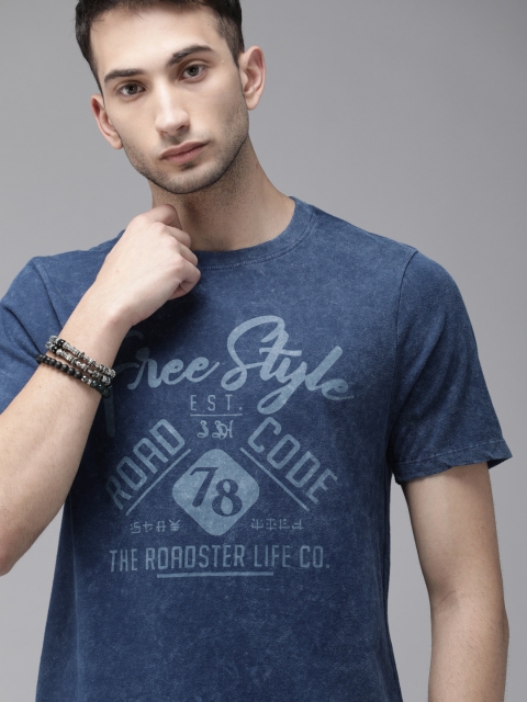 

Roadster Men Navy Blue Printed Round Neck T-shirt