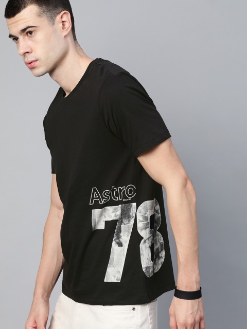 

Roadster Men Black Printed Round Neck T-shirt