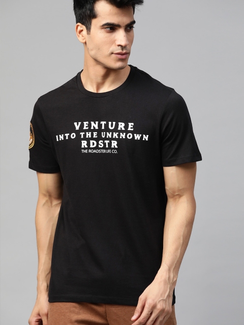 

Roadster Men Black & White Printed Round Neck T-shirt