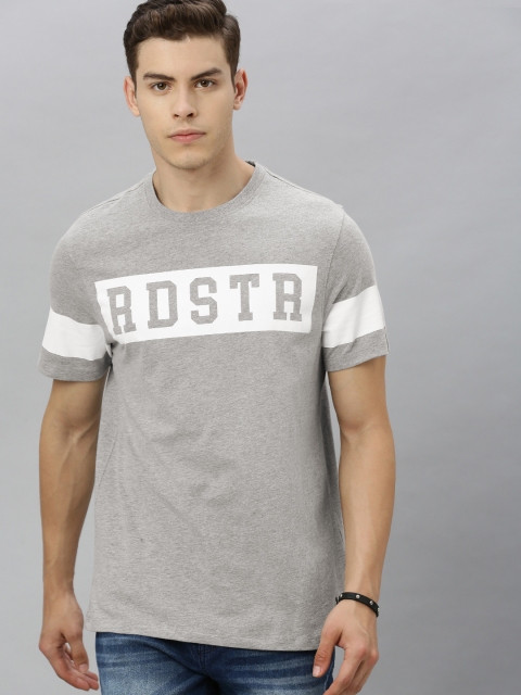 

Roadster Men Grey and White Round Neck T-shirt