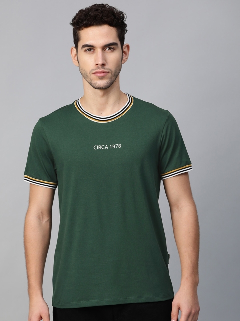 

Roadster Men Green Solid Round Neck T-shirt