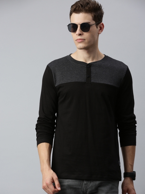 

Roadster Men Black & Charcoal Grey Colourblocked Henley Neck T-shirt