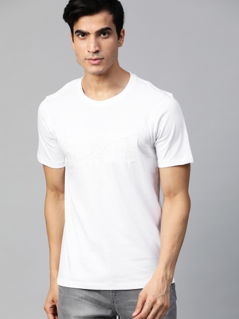 

Roadster Men White Solid Round Neck T-shirt