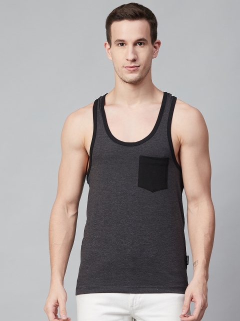 

Roadster Men Charcoal Grey & Black Solid Racerback T-shirt
