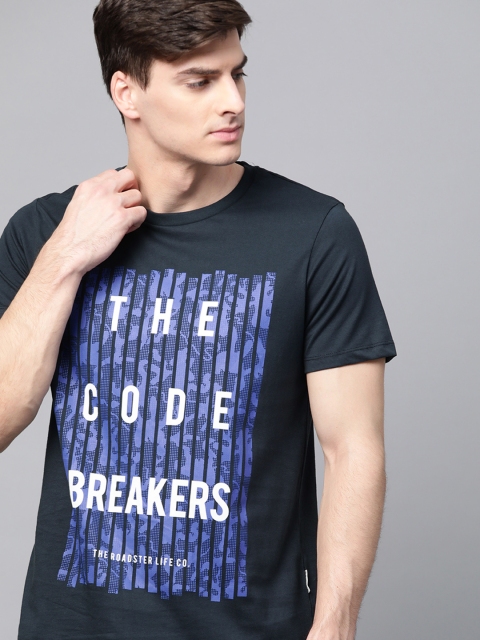 

Roadster Men Blue & White Printed Round Neck T-shirt