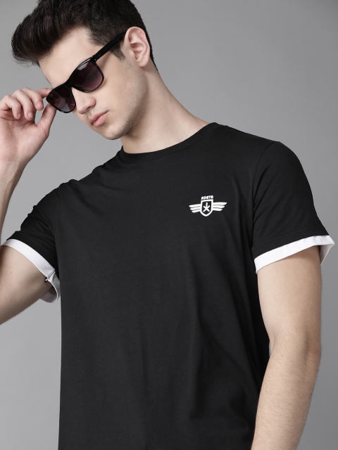 

Roadster Men Black Solid Round Neck T-shirt