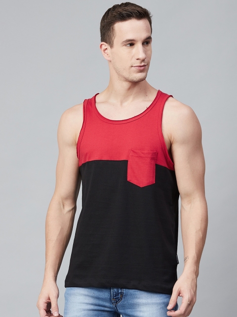 

Roadster Men Red and Black Colourblocked Round Neck T-shirt