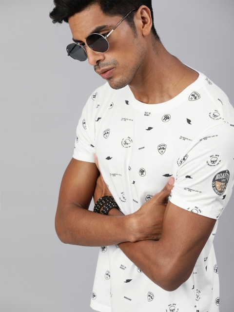 

Roadster Men White Black Printed Round Neck Pure Cotton T-shirt
