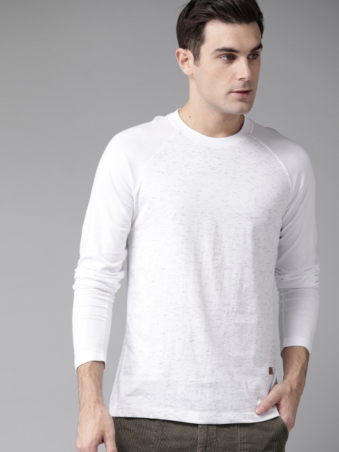 

Roadster Men White Self Design Round Neck Pure Cotton T-shirt