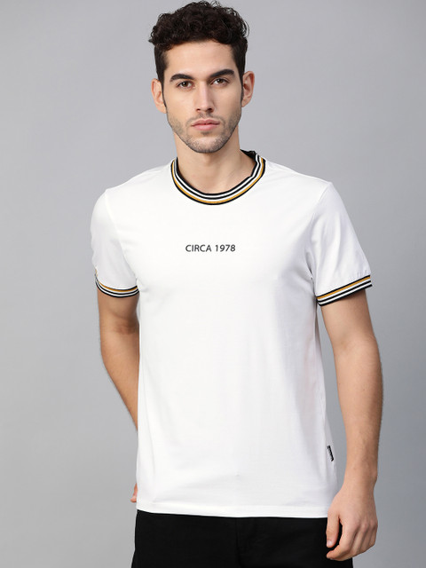 

Roadster Men White Solid Round Neck T-shirt