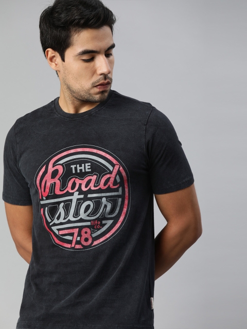 

Roadster Men Black Printed Round Neck T-shirt