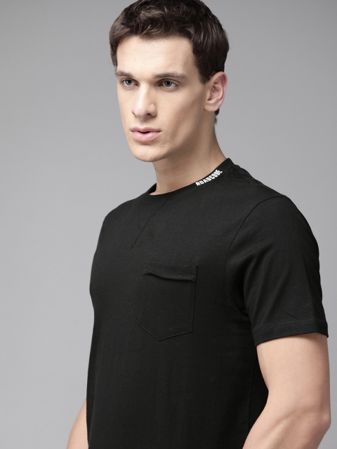 

Roadster Men Black Pure Cotton Solid Round Neck T-shirt