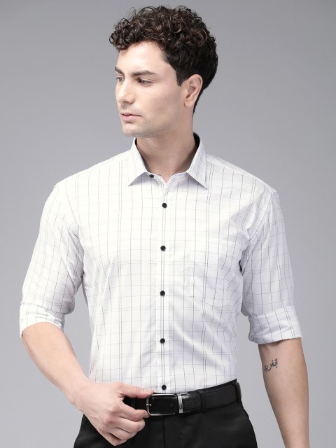 

Park Avenue Men White & Black Slim Fit Checked Formal Shirt