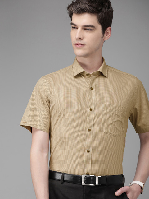 

Park Avenue Men Beige Regular Fit Checked Formal Shirt
