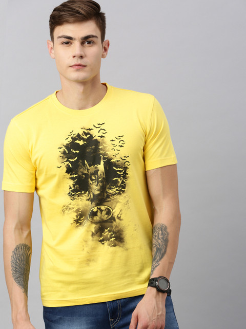 

Huetrap Batman Men Yellow & Black Round Neck T-shirt