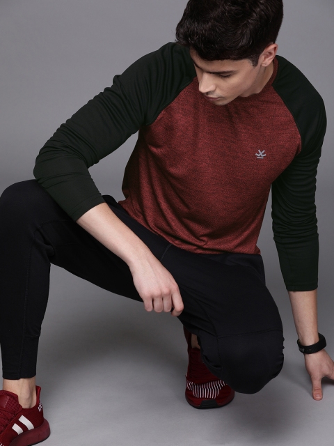 

WROGN ACTIVE Men Red Solid Round Neck T-shirt With Contrast Sleeves