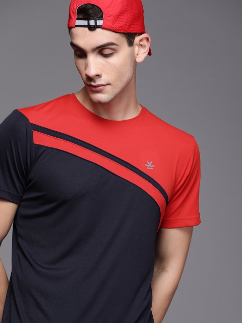 

WROGN ACTIVE Men Red & Navy Blue Colourblocked Round Neck T-shirt