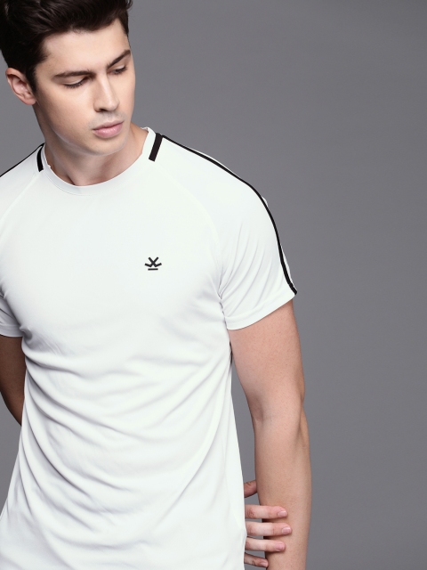 

WROGN ACTIVE Men White Solid Round Neck T-shirt