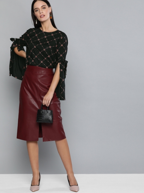 

HERE&NOW Women Black Printed Slit Tie Up Sleeves Top