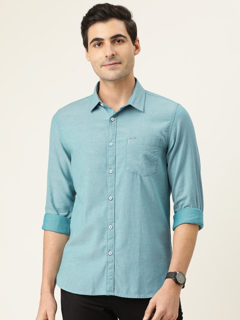 

Lee Cooper Men Sea Green Regular Fit Solid Casual Shirt
