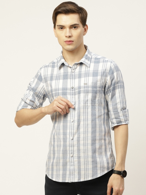 

Lee Cooper Men White & Blue Regular Fit Checked Pure Cotton Casual Shirt