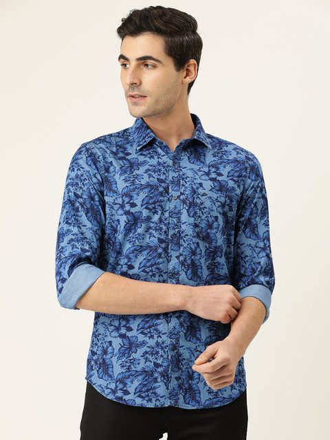 

Lee Cooper Men Blue Regular Fit Floral Printed Casual Shirt