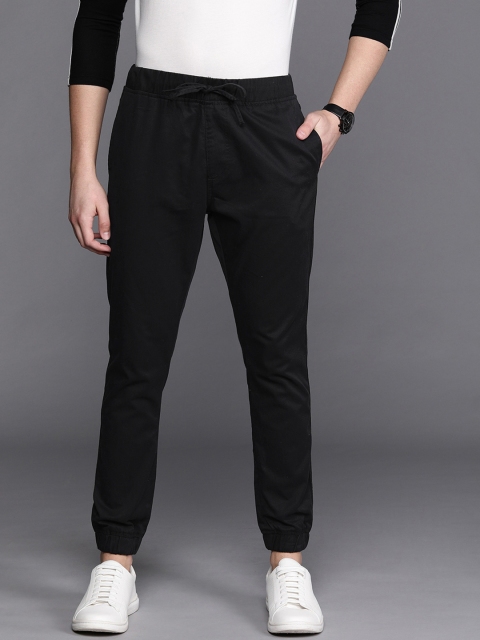 

WROGN Men Black Slim Fit Solid Joggers