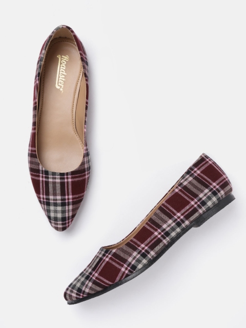 

Roadster Women Burgundy & Black Checked Ballerinas