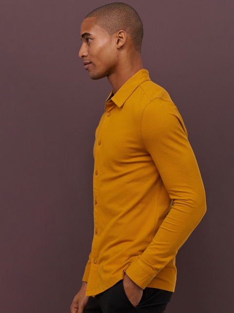 

H&M Men Mustard Yellow Solid Piqu Shirt Muscle Fit