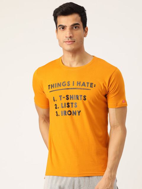 

PRINTOCTOPUS Men Mustard Yellow Black Printed Round Neck Pure Cotton T-shirt
