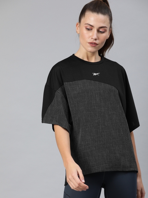 

Reebok Women Black Colourblocked Round Neck T-shirt