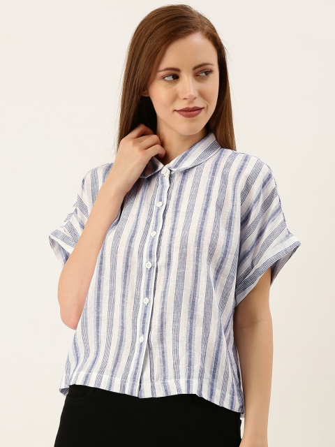

FOREVER 21 Women White & Blue Regular Fit Striped Casual Shirt